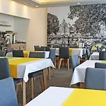 Otel Grad