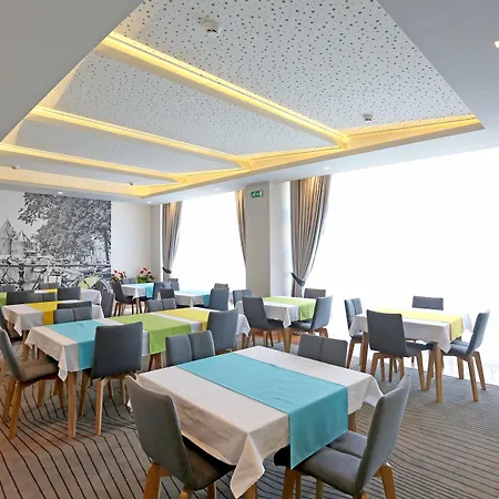 Hotel Grad Hotel 4*