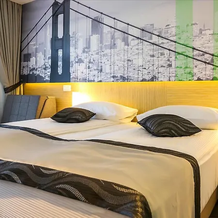 Hotel Grad 4*