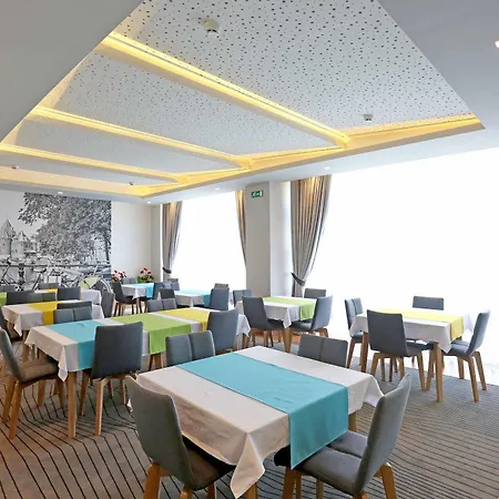 Grad Hotel 4*